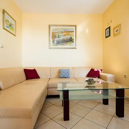Matic Apartment *