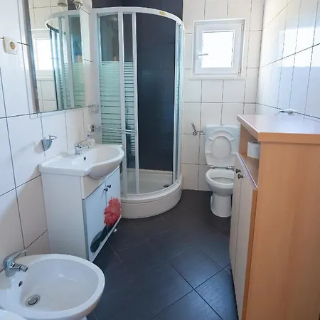 Matic شقة روغوزنيكا